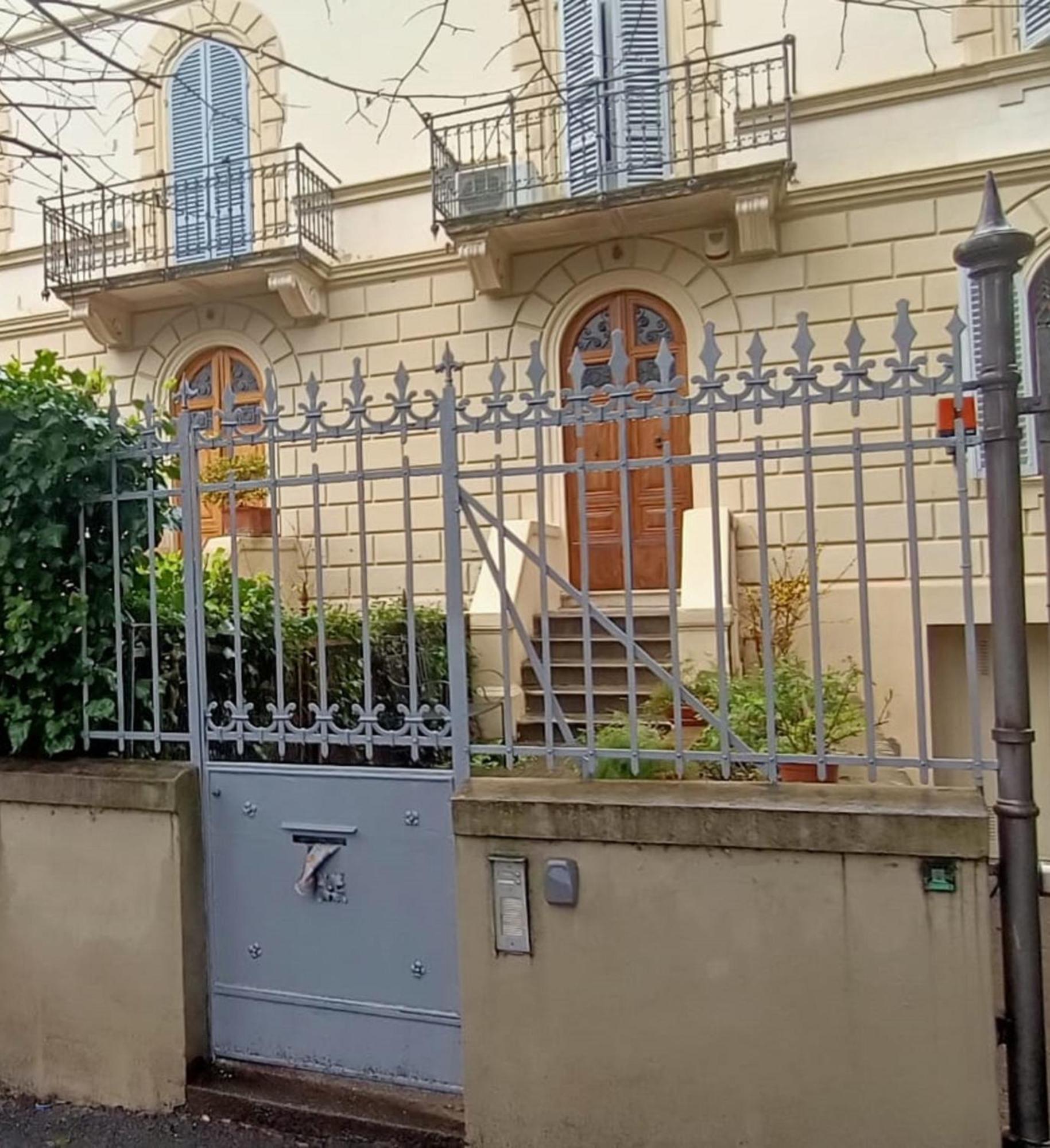 Villa Liberty Townhouse Сієна Екстер'єр фото